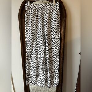 Banana Republic Black and White Maxi Skirt with Geometric Print